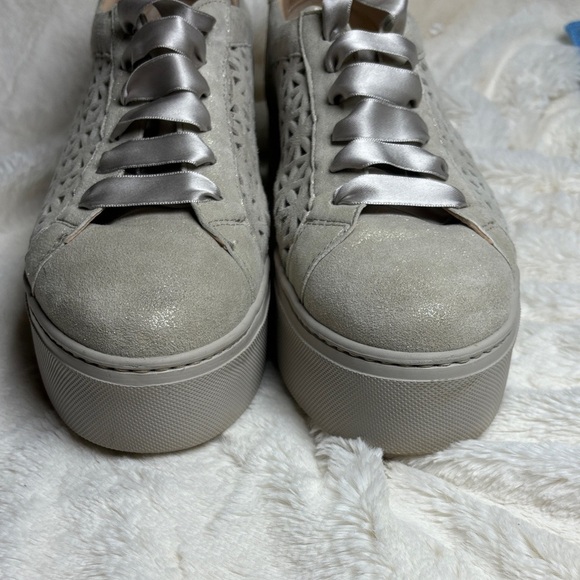 Clorinda Antinori The Zoe Luce Beige - Picture 8 of 11